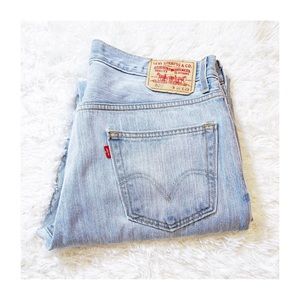 Levi’s Mens regular fit 505 light wash denim 36x29